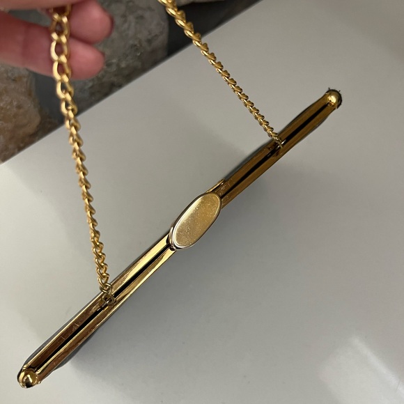 Harry Levine 1960’s Vintage Leather handbag with gold chain strap - Picture 5 of 13